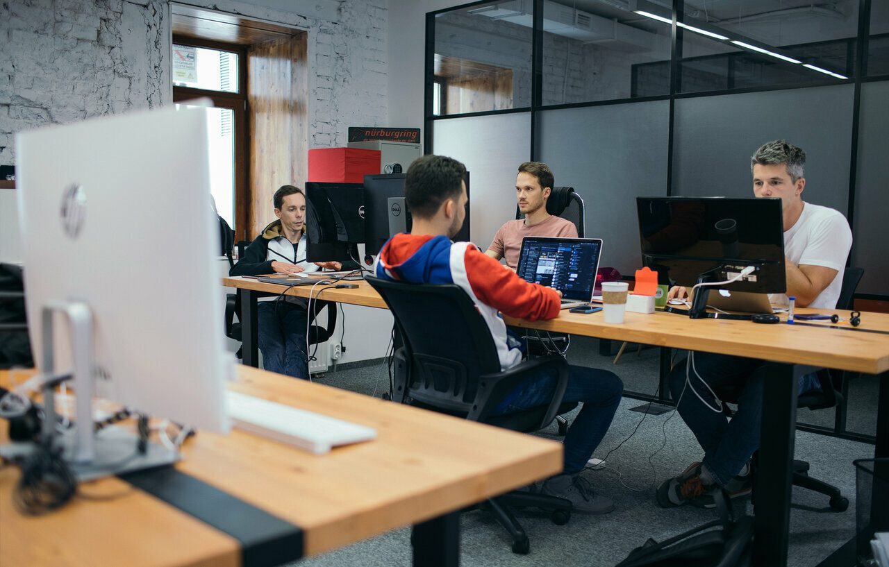 «Сделайте как у Apple» — чего на самом деле хотят клиенты (и как это реализовать без бюджета Apple)